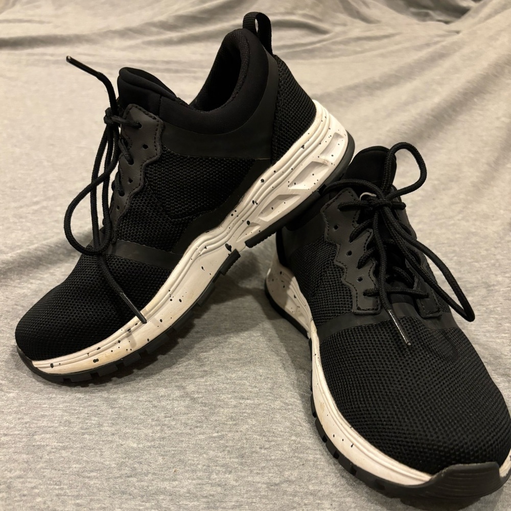Infinity by Cherokee Black Tennis Shoes
